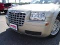 2007 Linen Gold Metallic Chrysler 300   photo #9