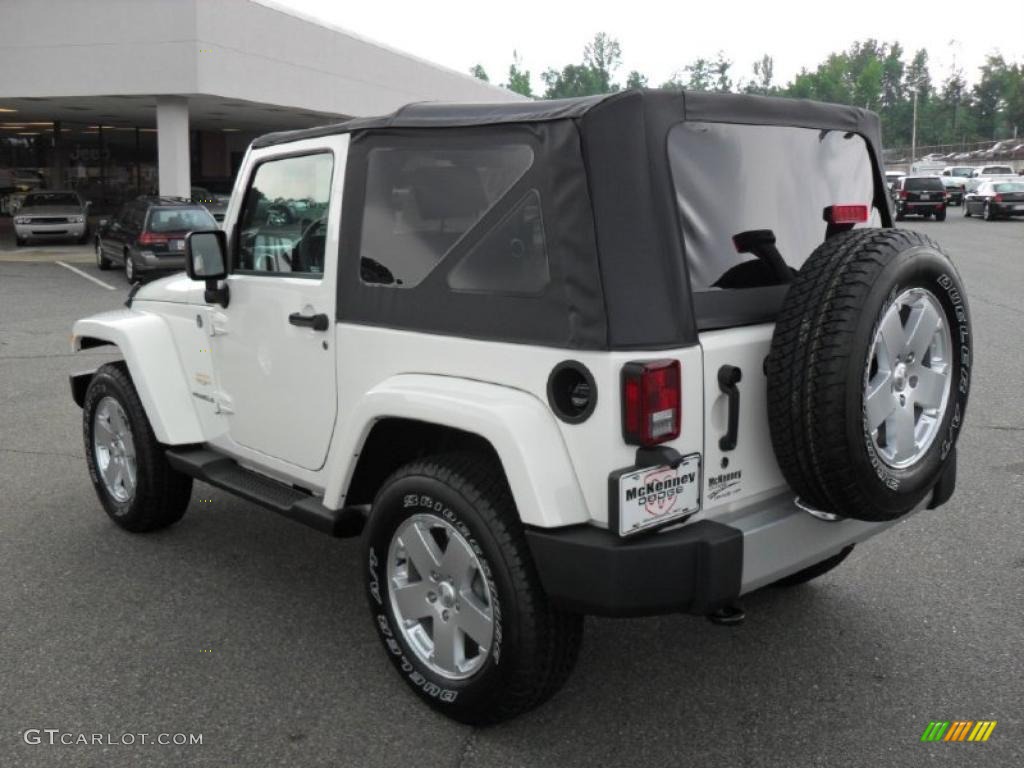 2010 Wrangler Sahara 4x4 - Stone White / Dark Slate Gray/Medium Slate Gray photo #2