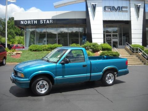 1995 GMC Sonoma SLS Regular Cab Data, Info and Specs