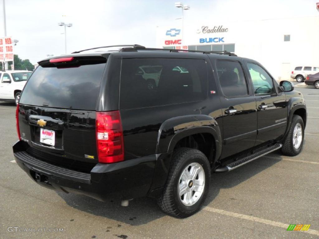 2007 Suburban 1500 LS 4x4 - Black / Light Titanium/Ebony photo #4