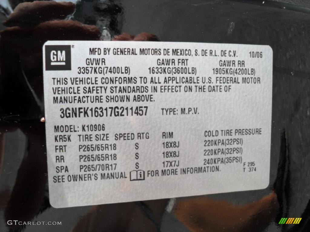 2007 Suburban 1500 LS 4x4 - Black / Light Titanium/Ebony photo #6