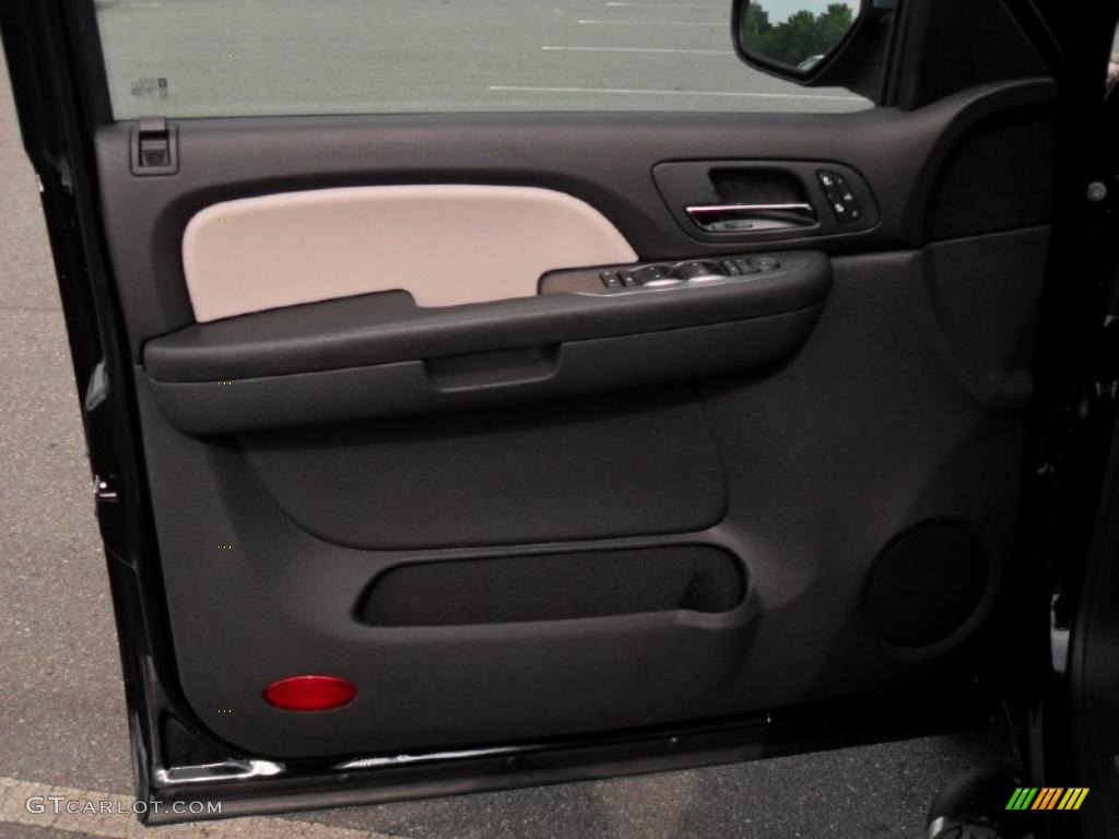 2007 Suburban 1500 LS 4x4 - Black / Light Titanium/Ebony photo #8