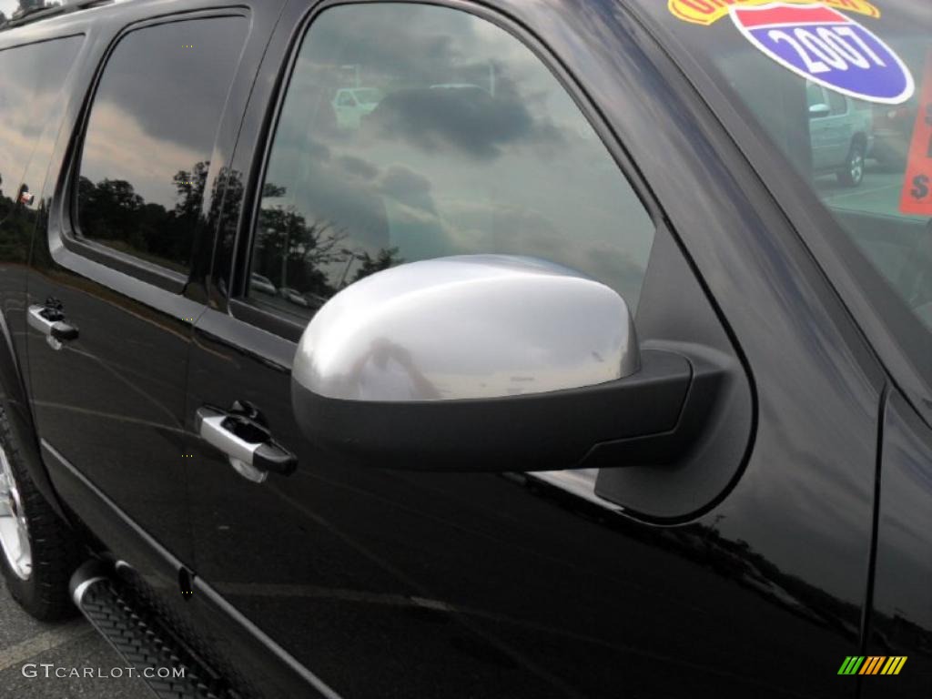 2007 Suburban 1500 LS 4x4 - Black / Light Titanium/Ebony photo #23