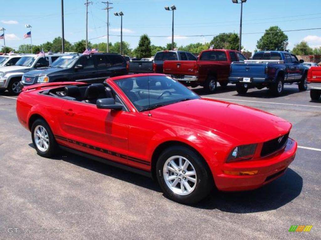 2006 Mustang V6 Premium Convertible - Torch Red / Dark Charcoal photo #2