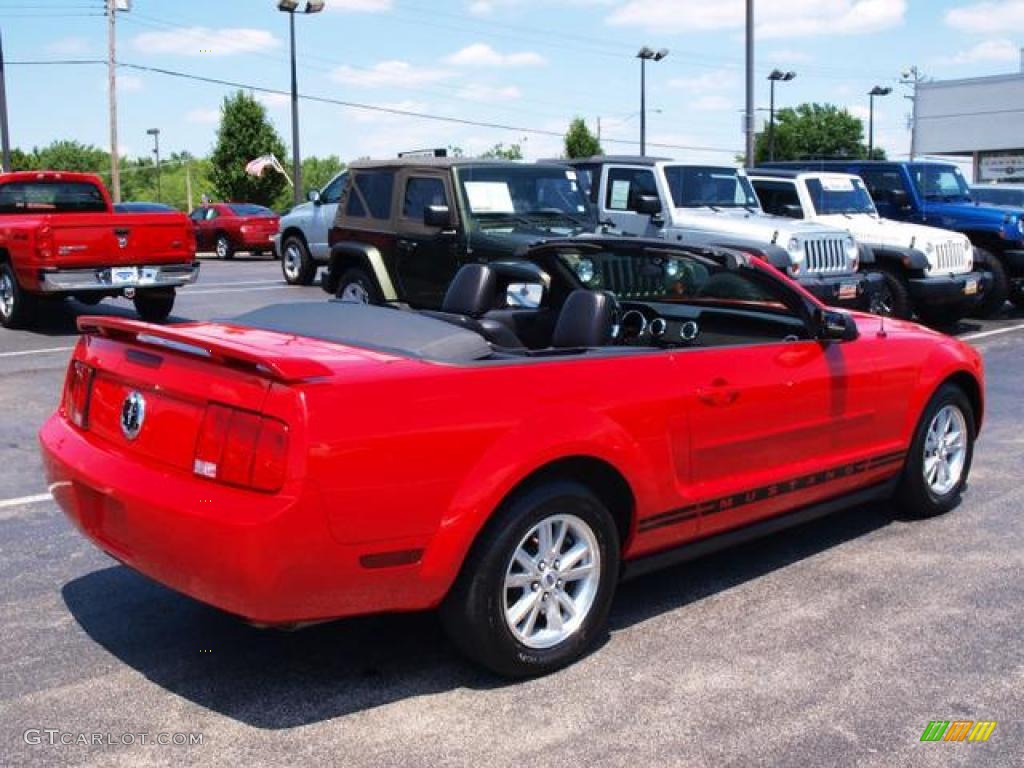 2006 Mustang V6 Premium Convertible - Torch Red / Dark Charcoal photo #3