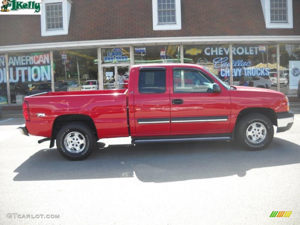 2003 Silverado 1500 LS Extended Cab 4x4 - Victory Red / Dark Charcoal photo #2