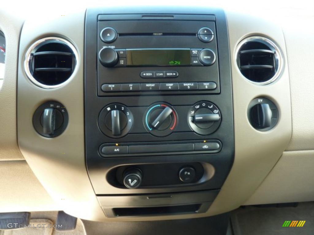 2006 F150 XLT SuperCrew 4x4 - Oxford White / Tan photo #18