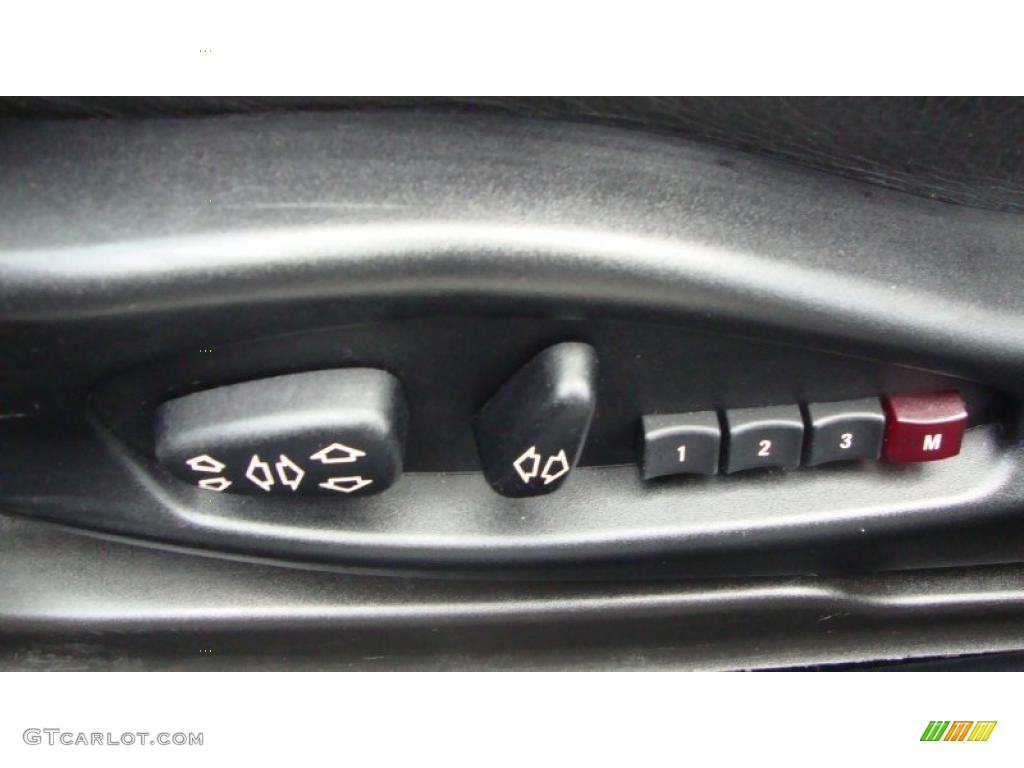 2004 3 Series 325i Coupe - Jet Black / Black photo #12