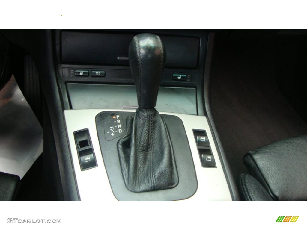 2004 3 Series 325i Coupe - Jet Black / Black photo #15