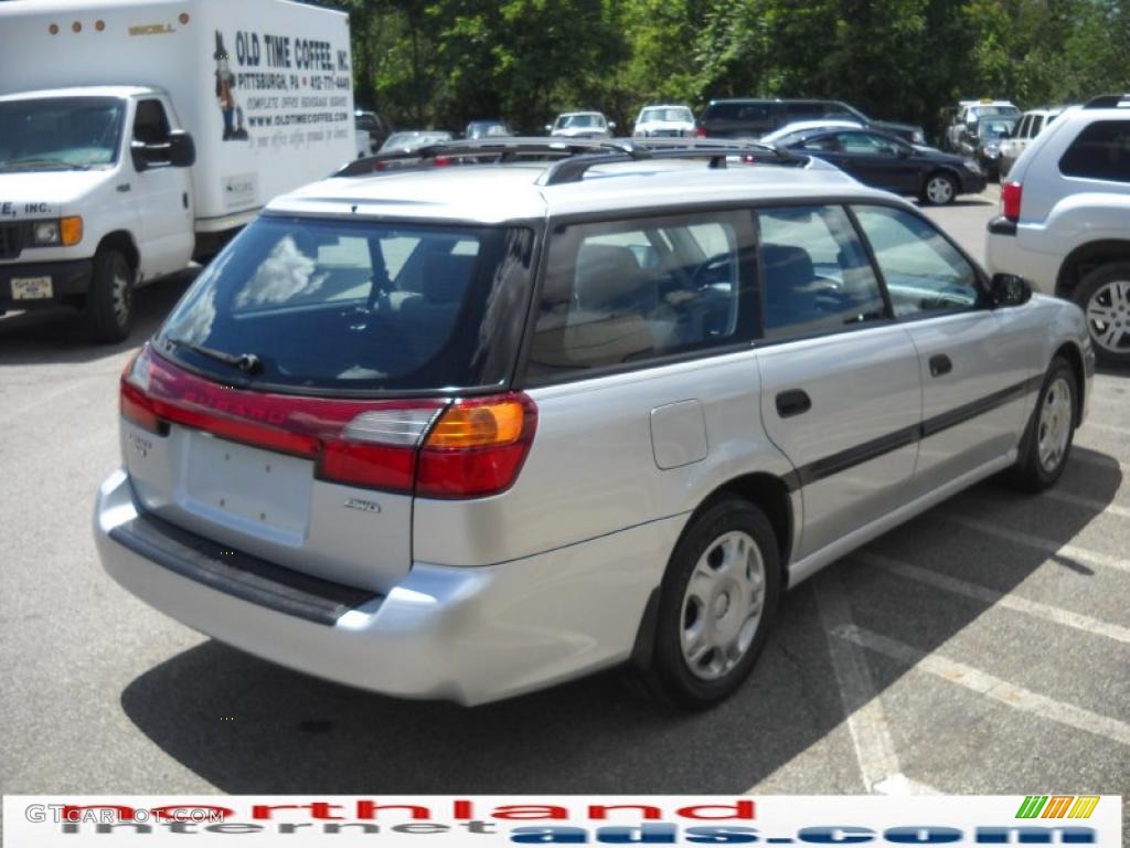2002 Legacy L Wagon - Silver Stone Metallic / Gray photo #6