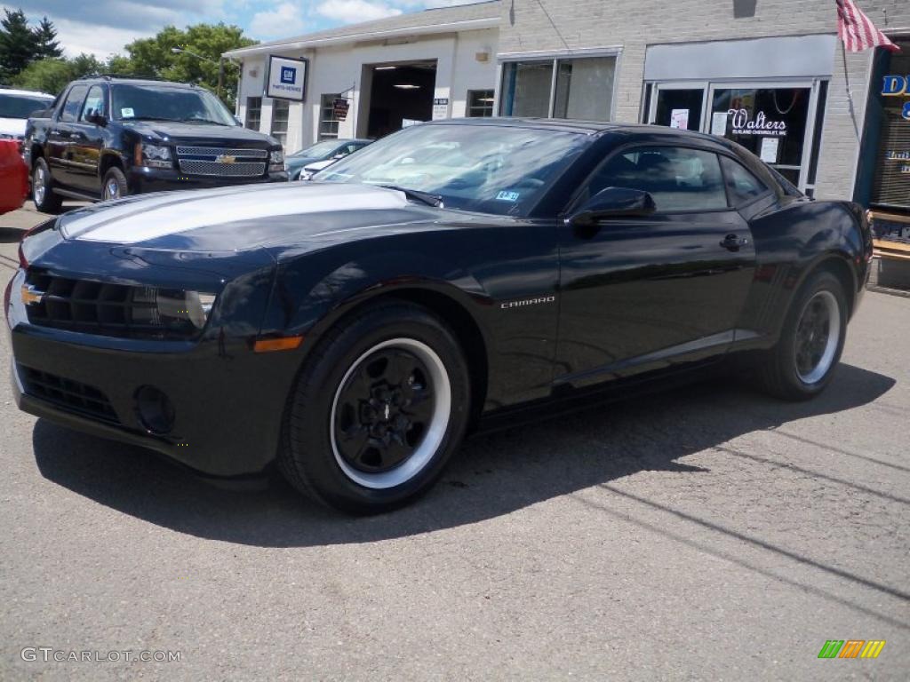 Black Chevrolet Camaro