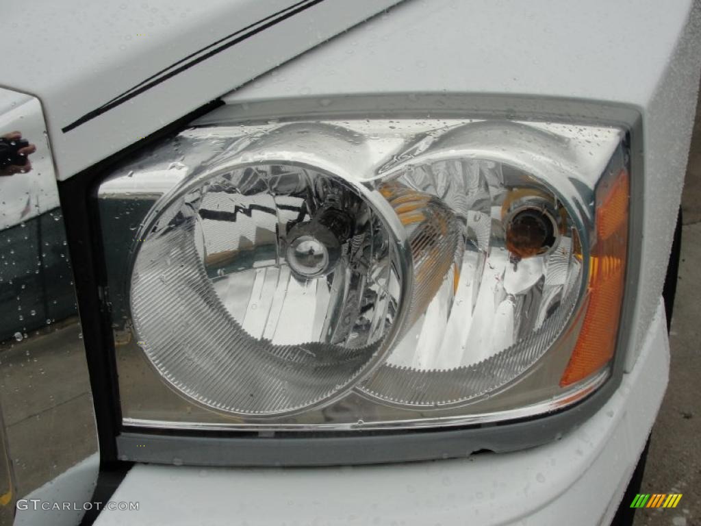 2006 Dakota SLT Club Cab - Bright White / Medium Slate Gray photo #10