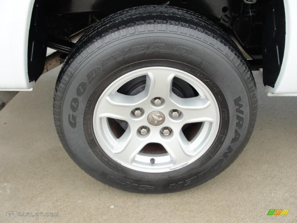 2006 Dakota SLT Club Cab - Bright White / Medium Slate Gray photo #15