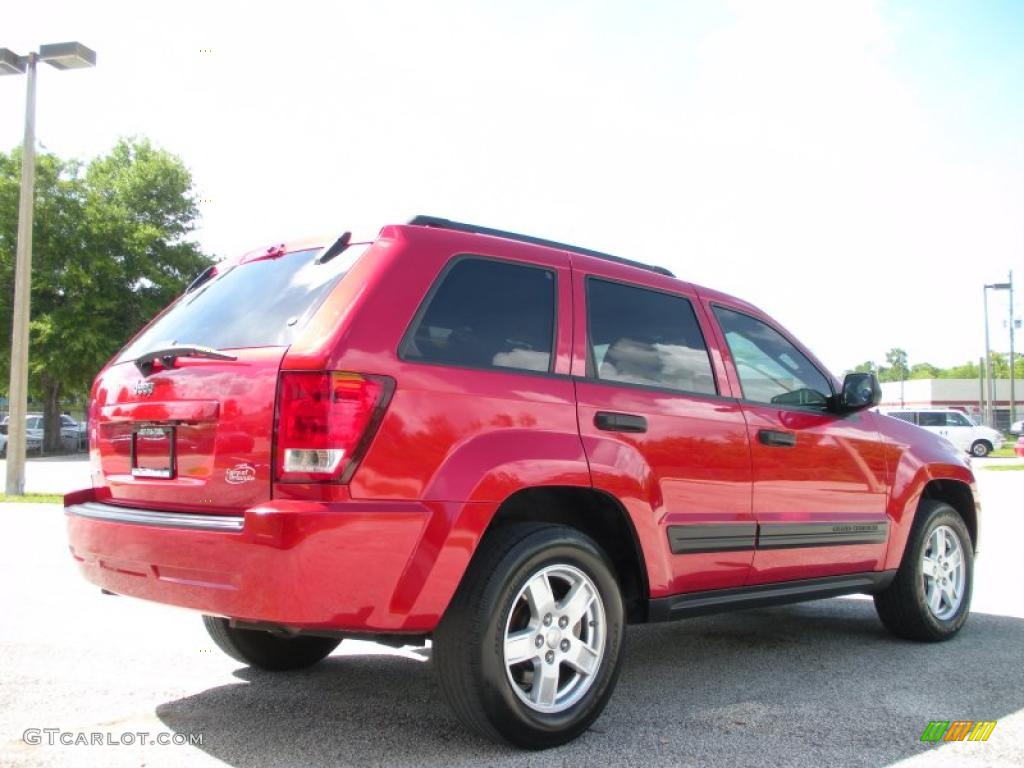 2006 Grand Cherokee Laredo - Inferno Red Crystal Pearl / Medium Slate Gray photo #5