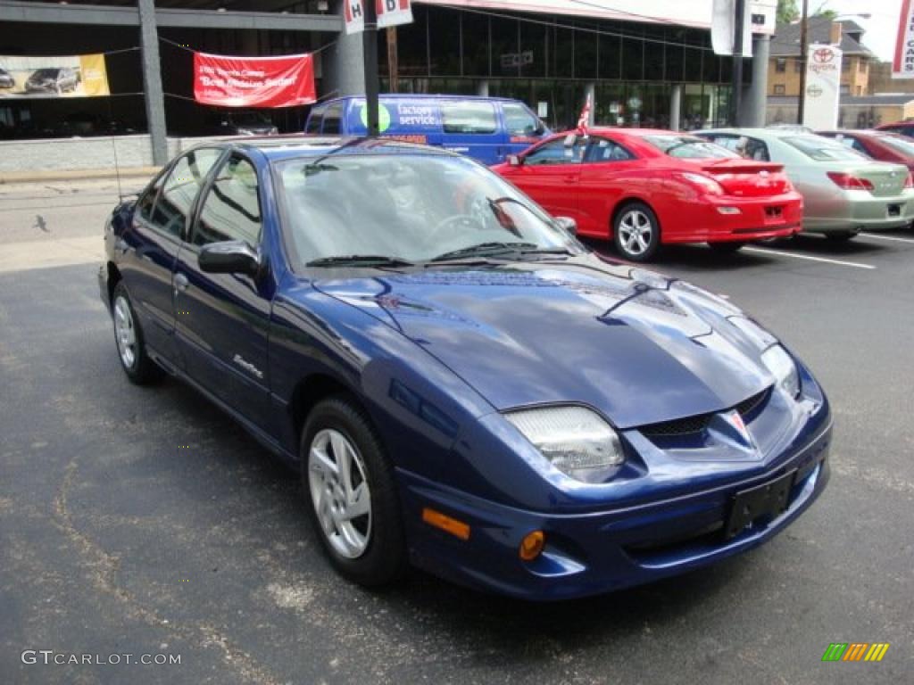 2001 Sunfire SE Sedan - Indigo Blue / Graphite photo #6