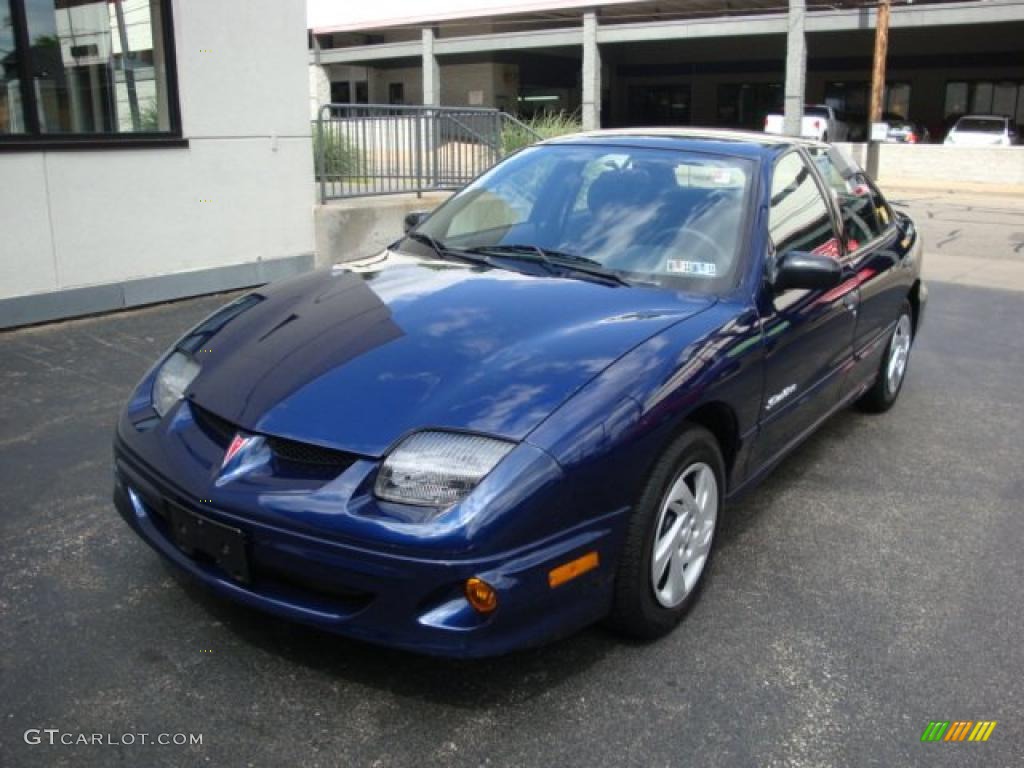 2001 Sunfire SE Sedan - Indigo Blue / Graphite photo #11