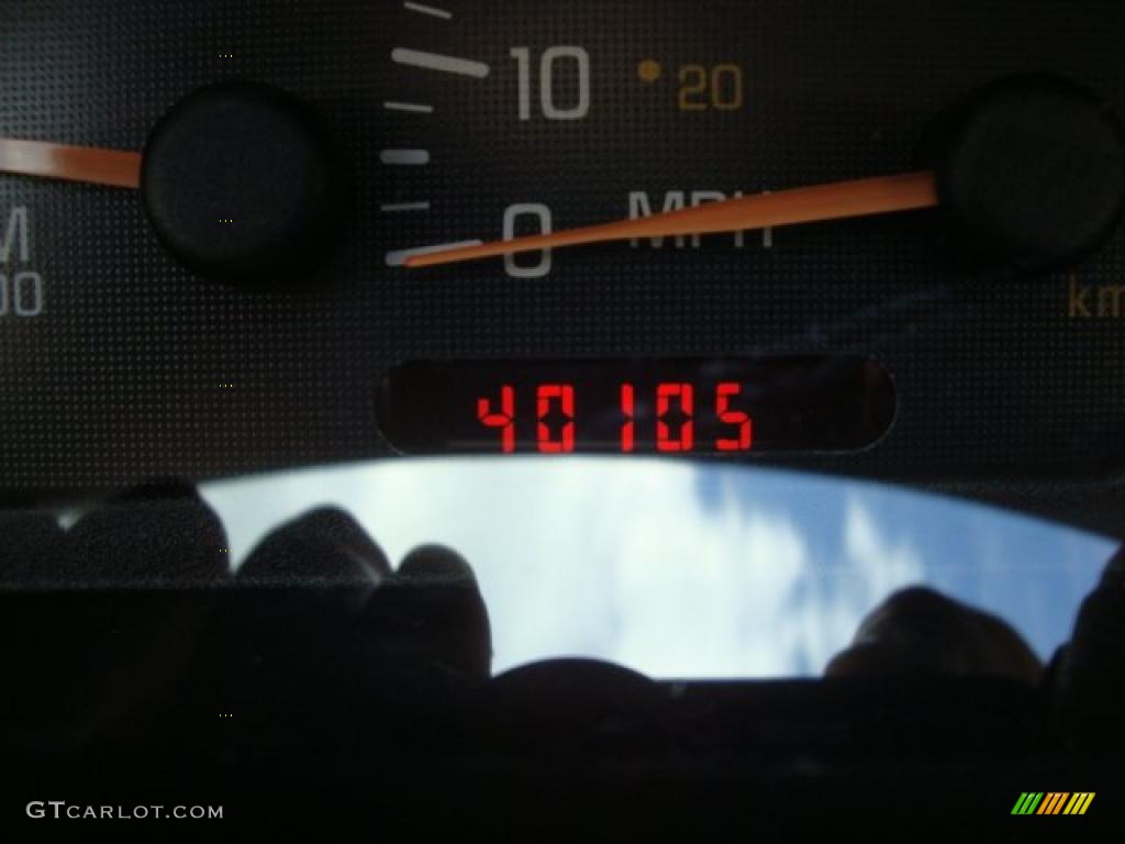 2001 Sunfire SE Sedan - Indigo Blue / Graphite photo #20