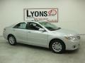 2011 Classic Silver Metallic Toyota Camry XLE  photo #25