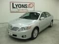 2011 Classic Silver Metallic Toyota Camry XLE  photo #27