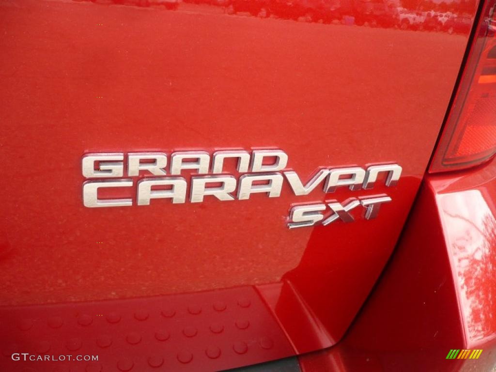 2009 Grand Caravan SXT - Inferno Red Crystal Pearl / Dark Slate Gray/Light Shale photo #13