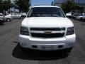 Summit White - Suburban LT 4x4 Photo No. 2