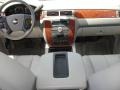 Summit White - Suburban LT 4x4 Photo No. 12