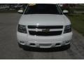 Summit White - Suburban LT 4x4 Photo No. 4