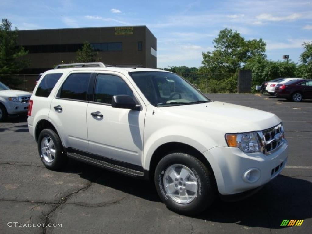 2010 Escape XLT V6 4WD - White Suede / Stone photo #1