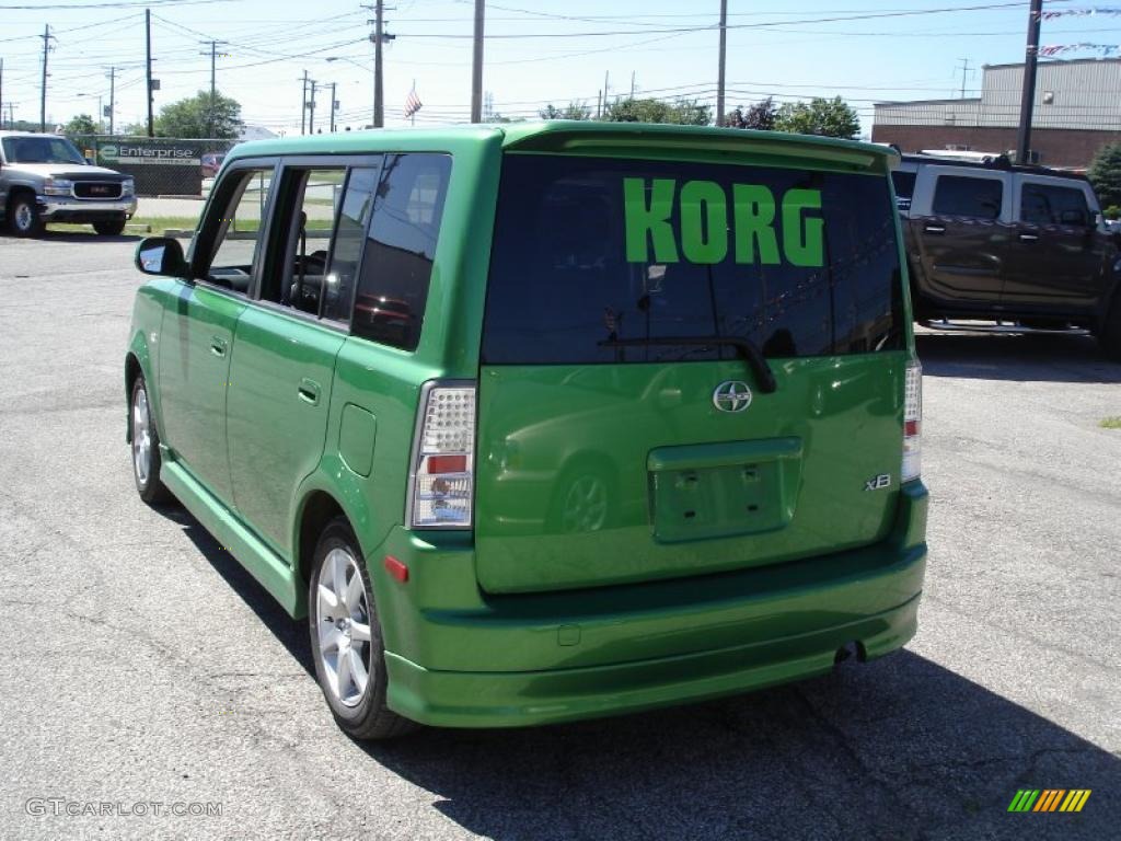 2006 xB Release Series 3.0 - Envy Green / Dark Charcoal photo #2
