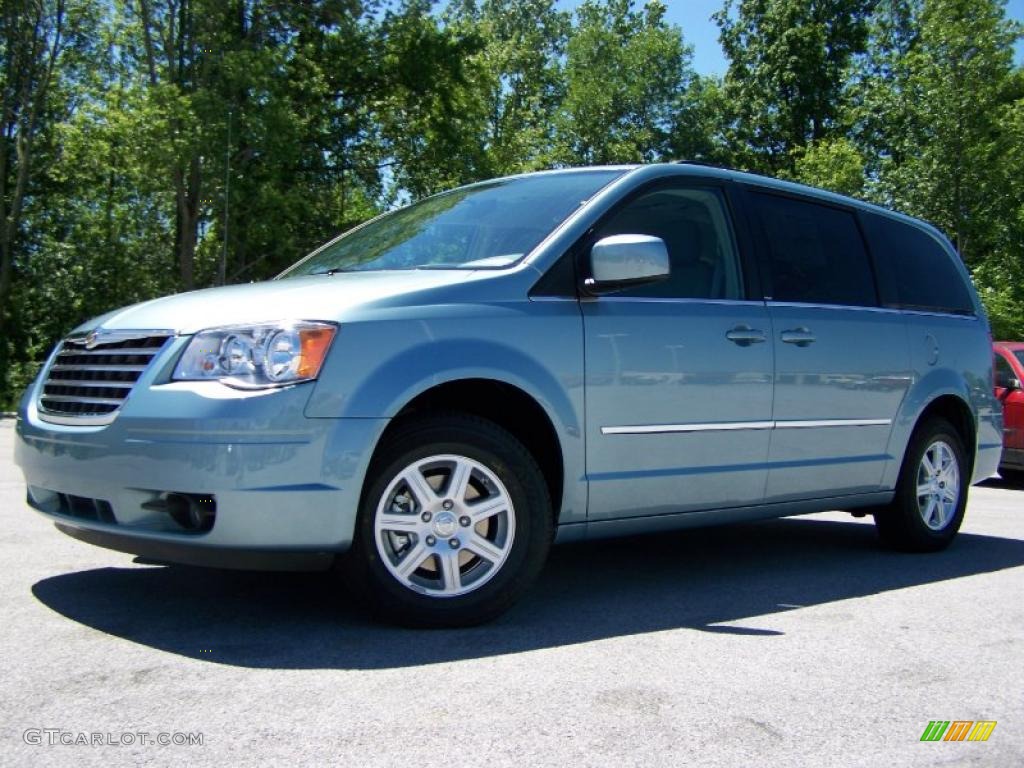 2010 Town & Country Touring - Clearwater Blue Pearl / Medium Slate Gray/Light Shale photo #4