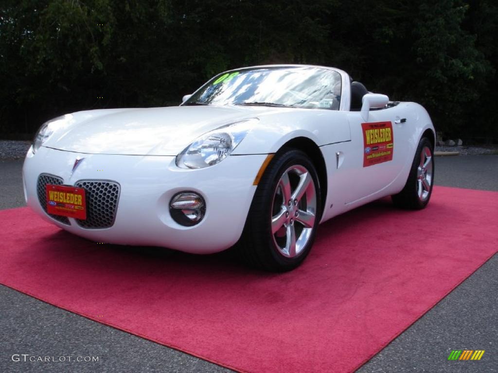 2008 Solstice Roadster - Pure White / Ebony photo #1