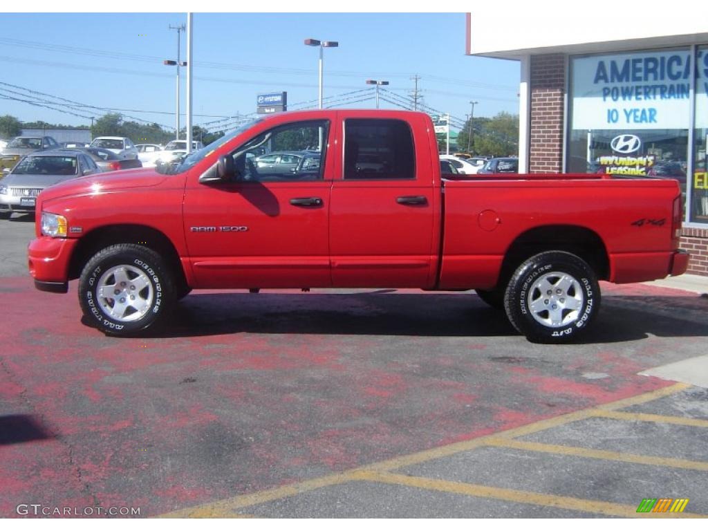 2004 Ram 1500 SLT Quad Cab 4x4 - Flame Red / Dark Slate Gray photo #2