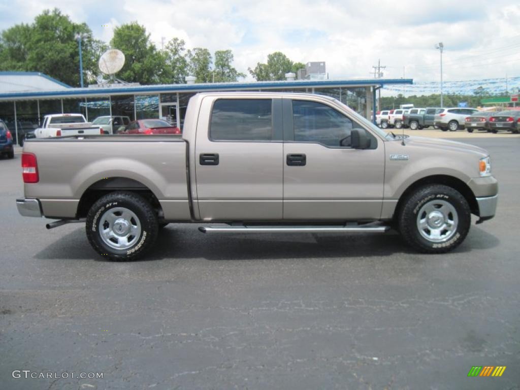2006 F150 XLT SuperCrew - Arizona Beige Metallic / Tan photo #2