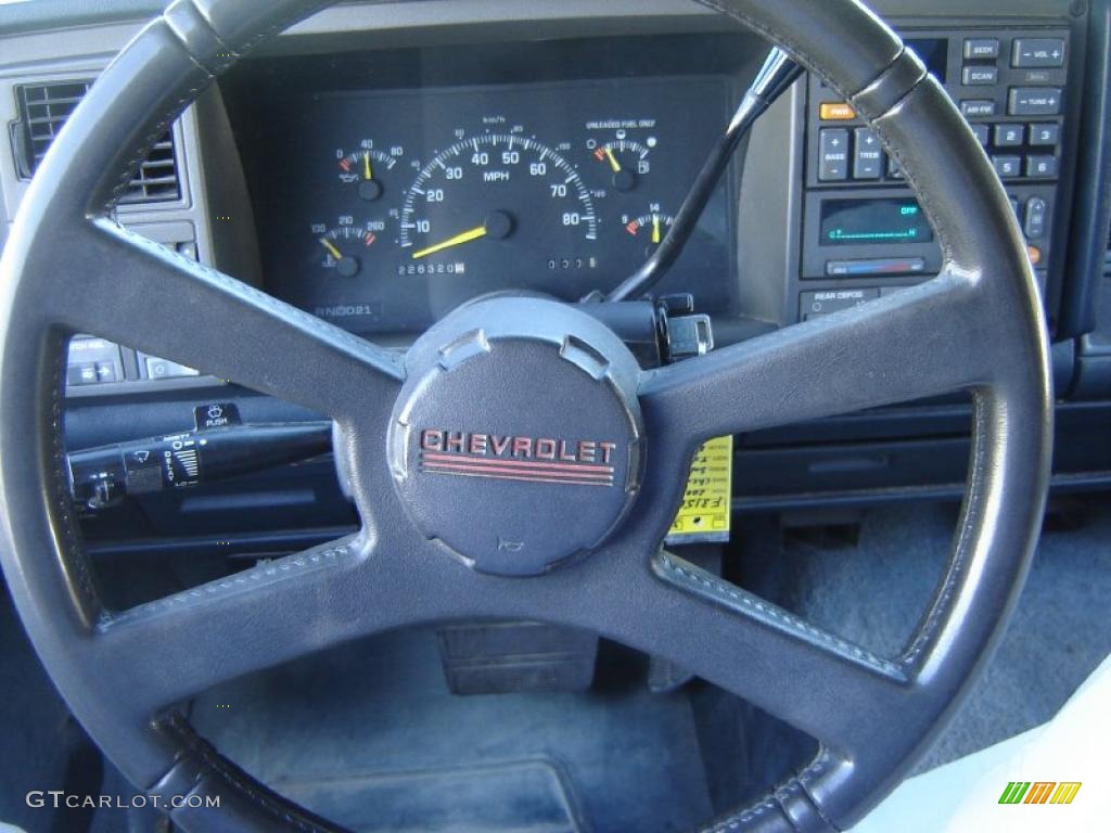 1994 Indigo Blue Metallic Chevrolet Suburban C1500 32268458