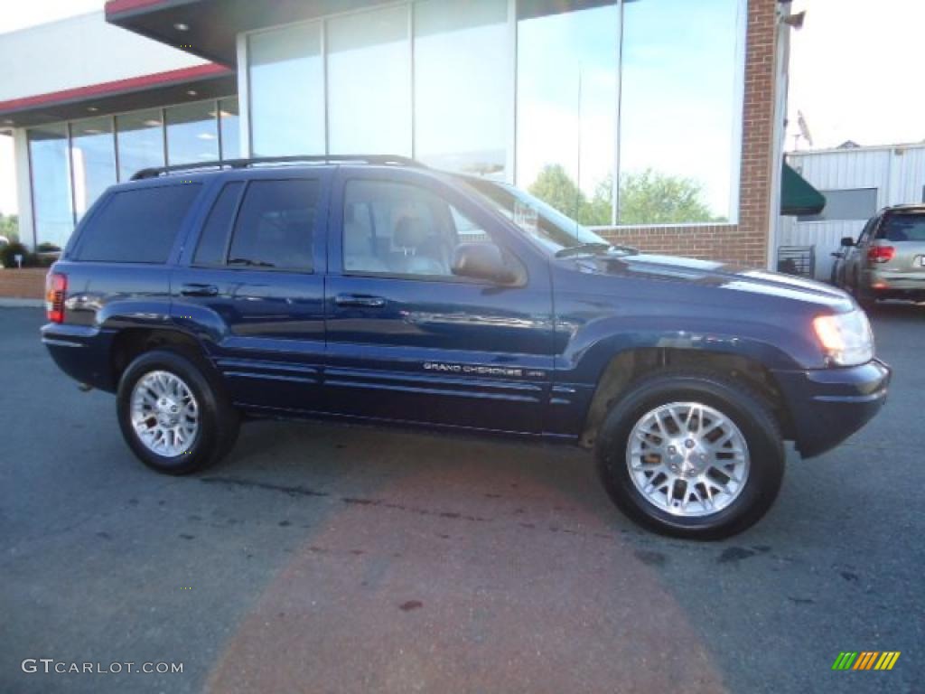 2002 Grand Cherokee Limited 4x4 - Patriot Blue Pearlcoat / Sandstone photo #6