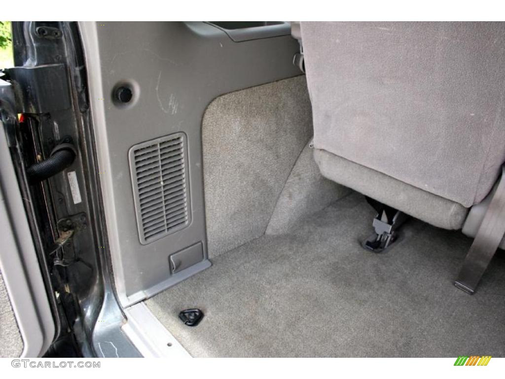 2002 Safari SLT AWD - Storm Gray Metallic / Pewter photo #101