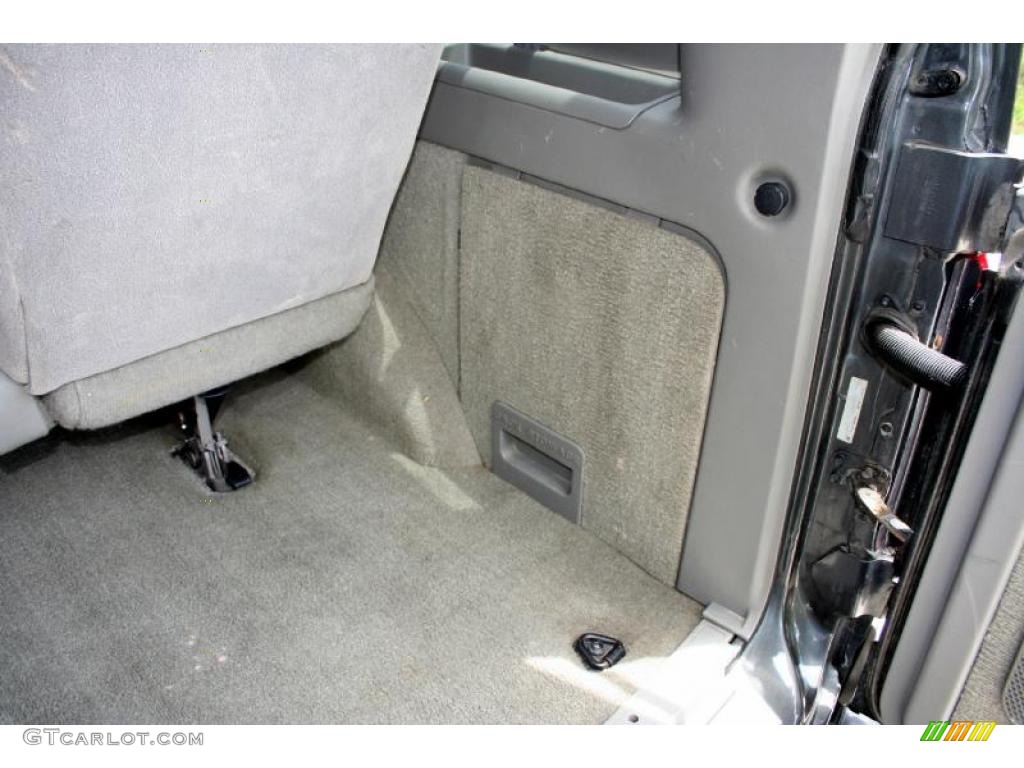 2002 Safari SLT AWD - Storm Gray Metallic / Pewter photo #102