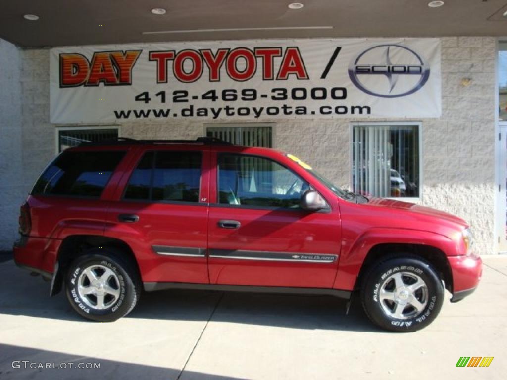 2002 TrailBlazer LT 4x4 - Majestic Red Metallic / Dark Pewter photo #1