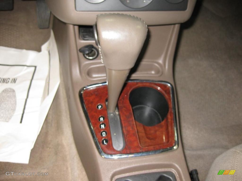 2006 Malibu LT Sedan - Sandstone Metallic / Cashmere Beige photo #19