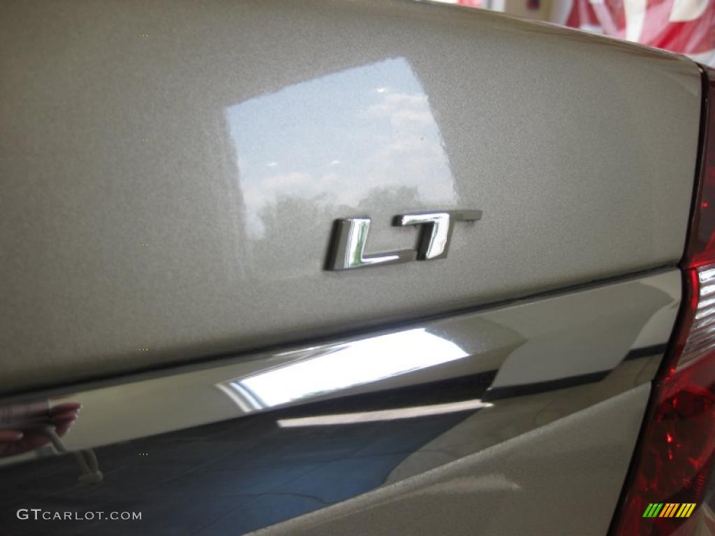 2006 Malibu LT Sedan - Sandstone Metallic / Cashmere Beige photo #25