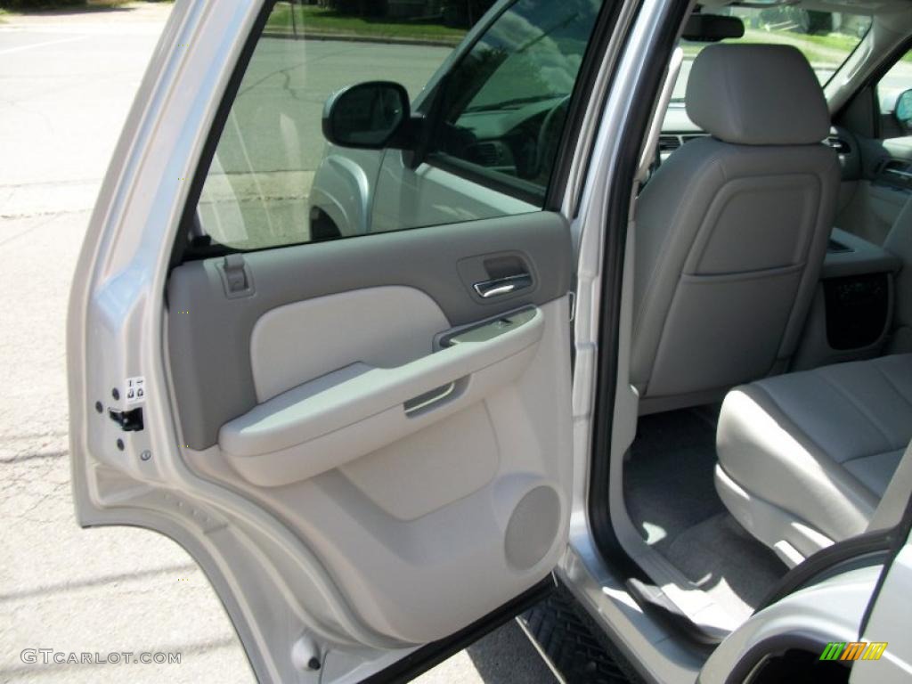 2010 Tahoe Z71 4x4 - Sheer Silver Metallic / Light Titanium/Dark Titanium photo #33