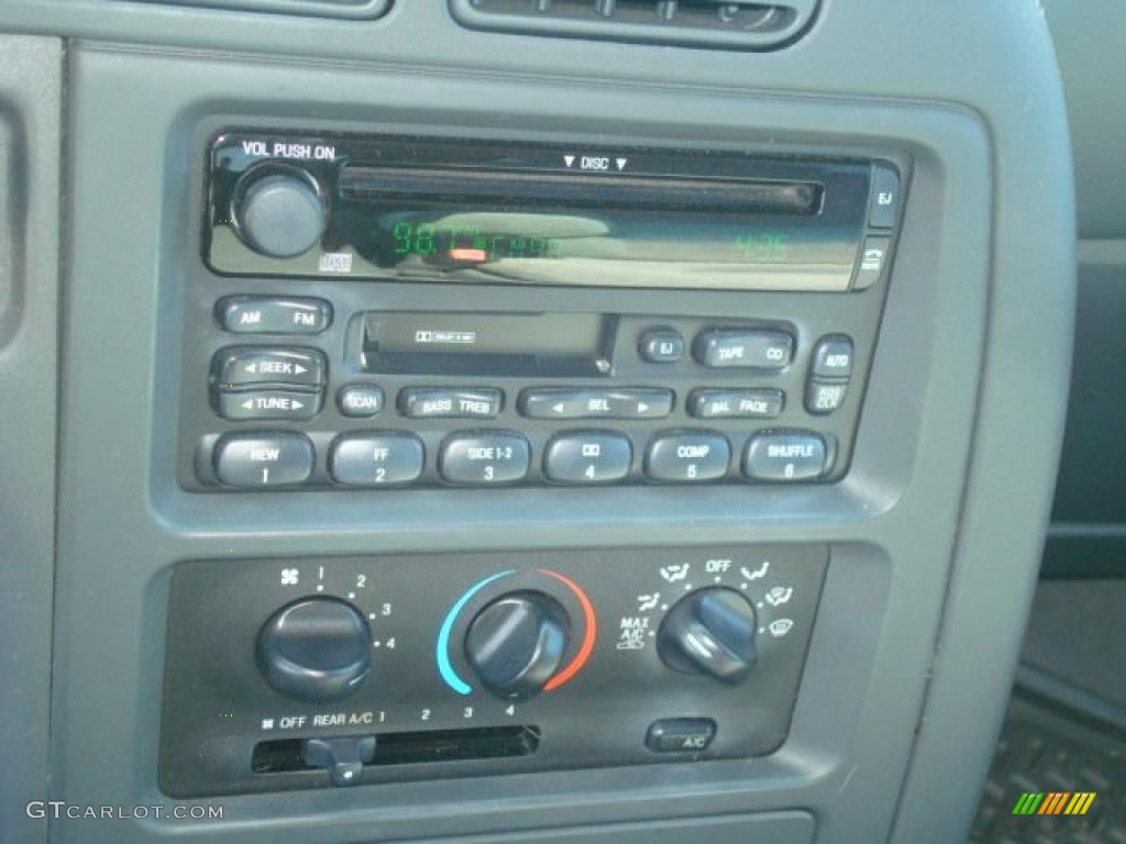 2001 Quest SE - Classic Black / Slate photo #15