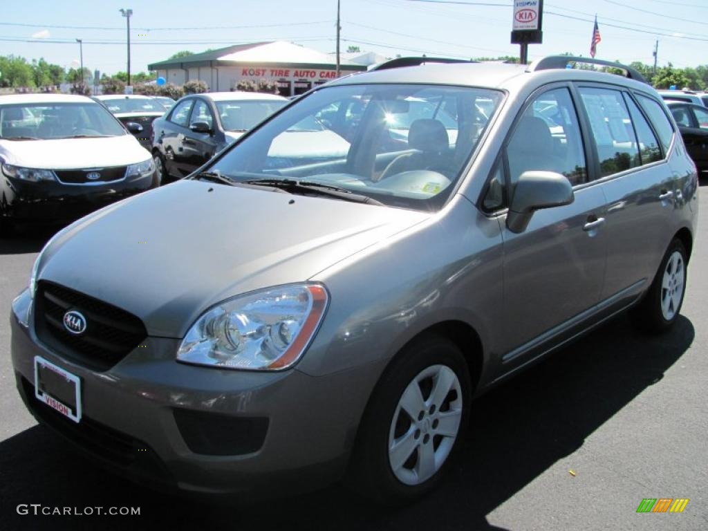 2009 Titanium Gray Kia Rondo LX 32269355 Photo 4 Car