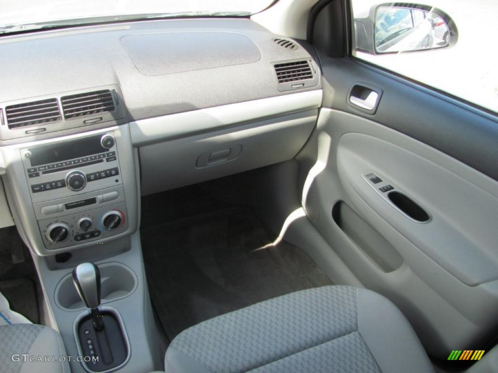 2007 Cobalt LT Sedan - Ultra Silver Metallic / Gray photo #18