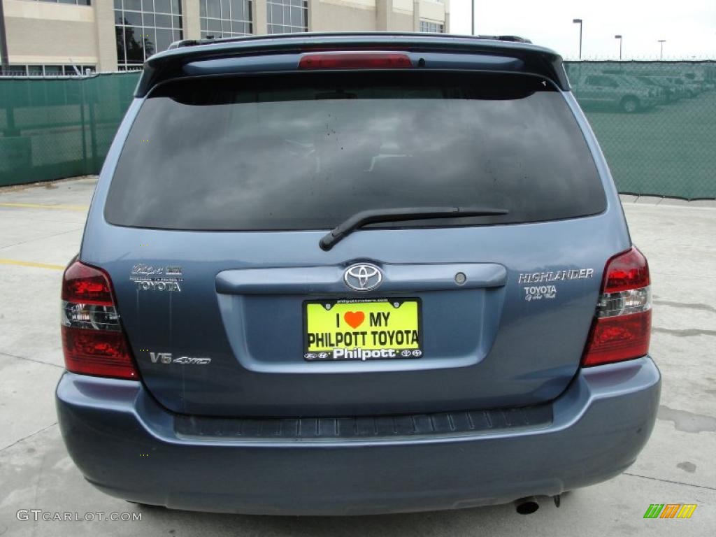 2004 Tahoe LT - Sandalwood Metallic / Tan/Neutral photo #50
