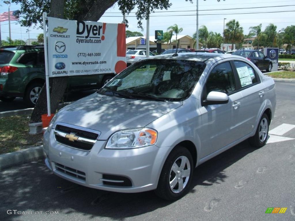 2010 Aveo LT Sedan - Cosmic Silver / Charcoal photo #1