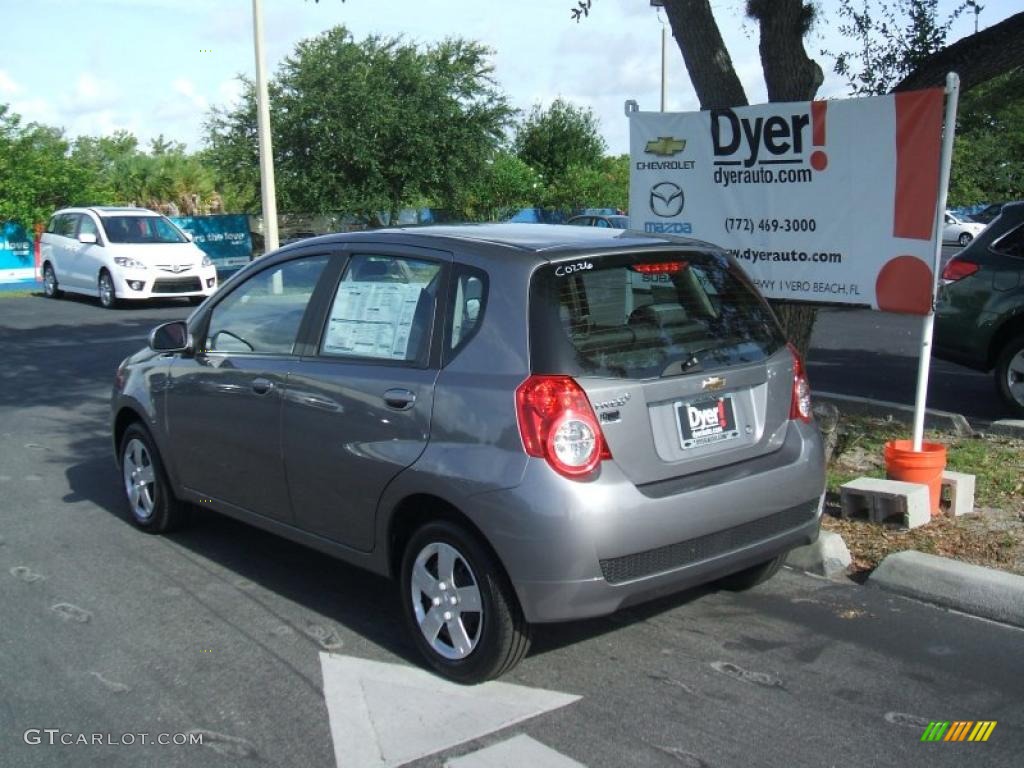 2010 Aveo Aveo5 LT - Medium Gray / Charcoal photo #4