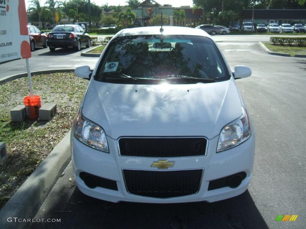 2010 Aveo Aveo5 LT - Summit White / Charcoal photo #2