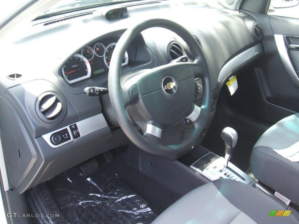 2010 Aveo Aveo5 LT - Summit White / Charcoal photo #9