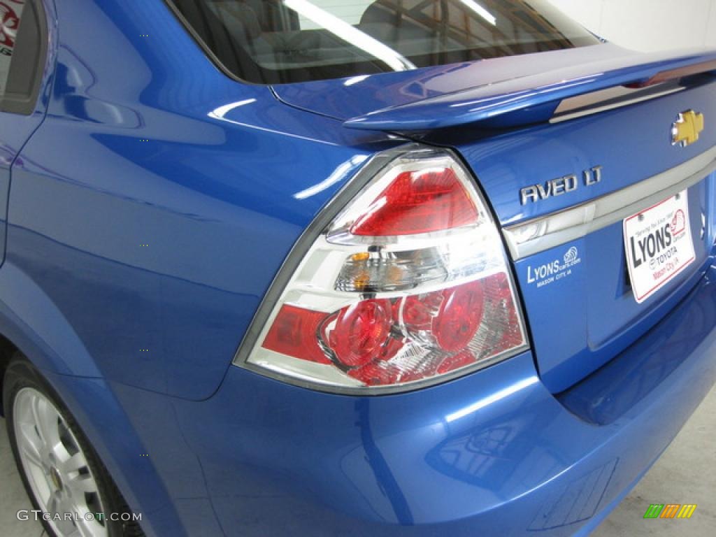 2010 Aveo LT Sedan - Bright Blue / Charcoal photo #11